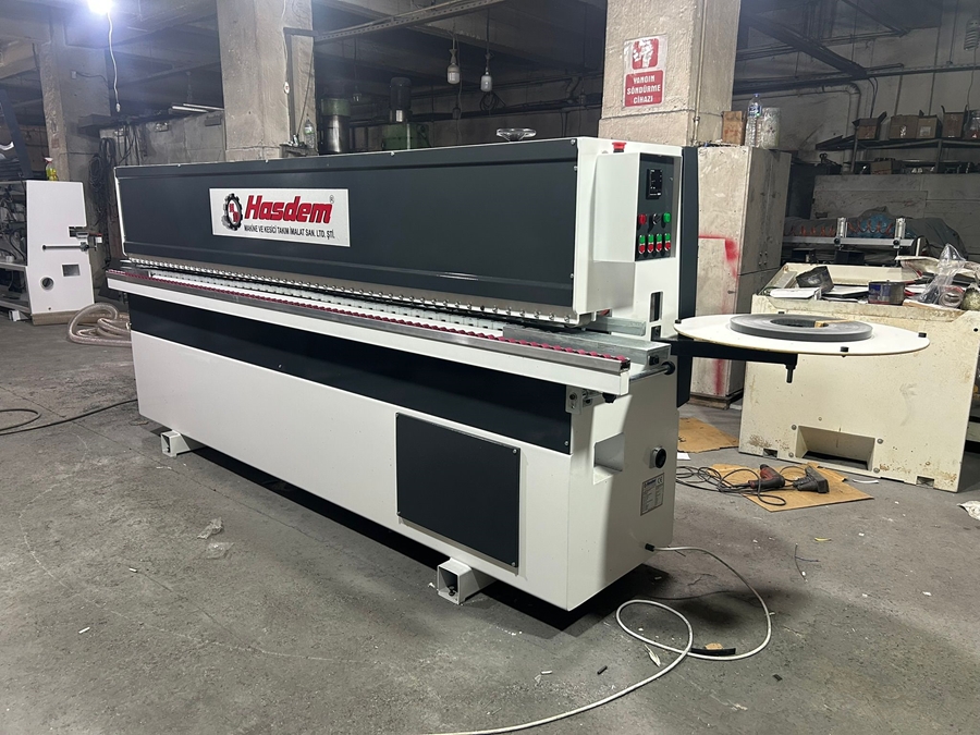 Скорость работы 15 м/мин Кромкообрезной станок