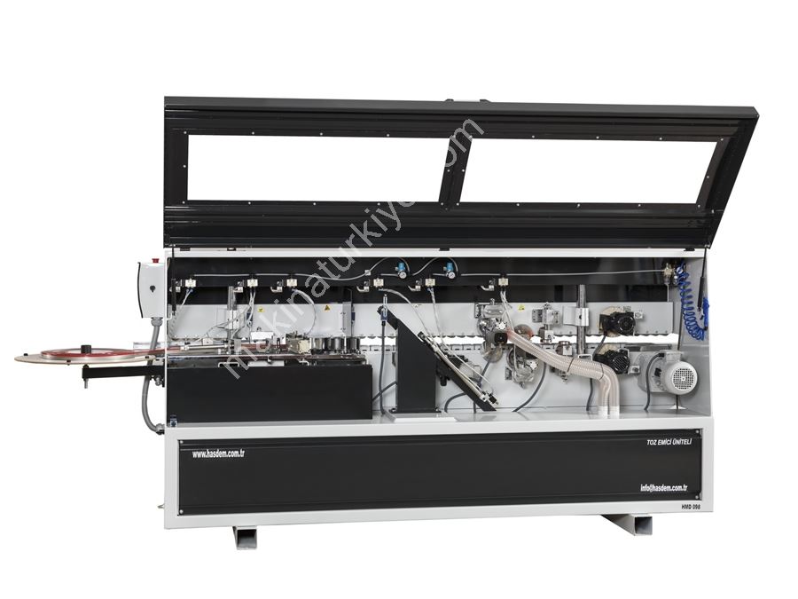 Machine de nettoyage des bords de fraisage de profondeur 0,40 x 3 mm