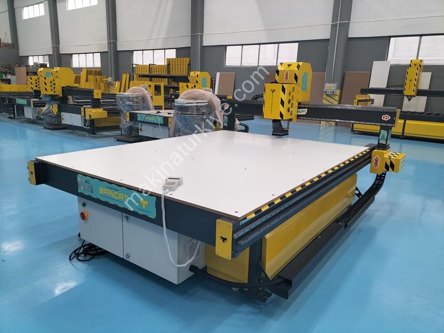 210x280x18 cm Kesim Alanlı Step CNC Router