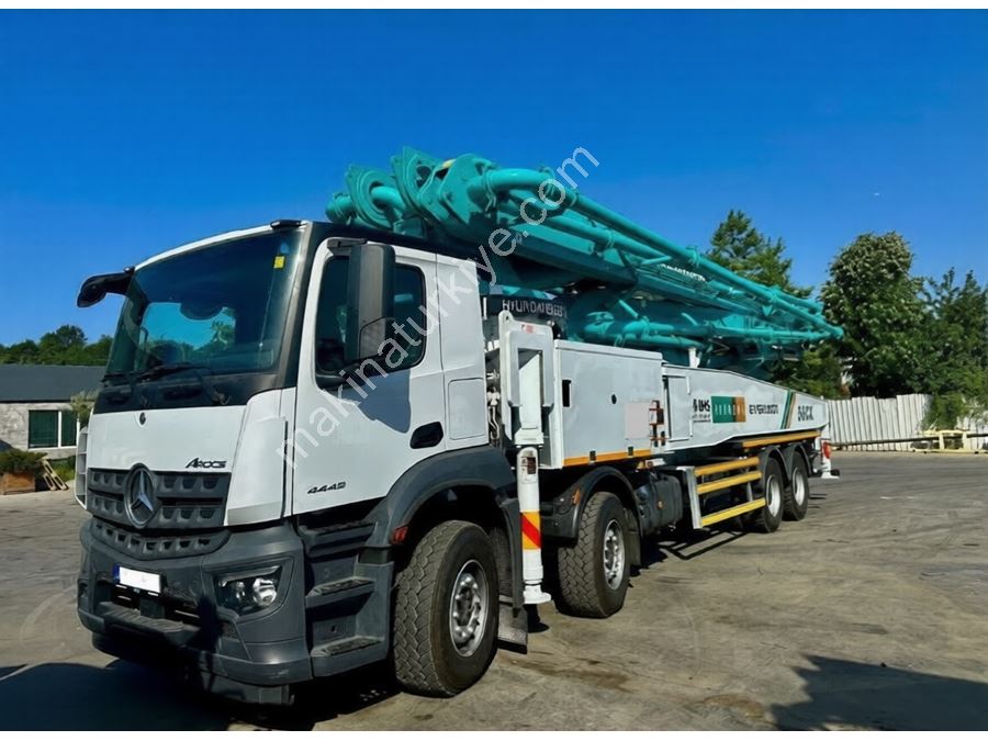 Pompe à béton mobile de 56 mètres