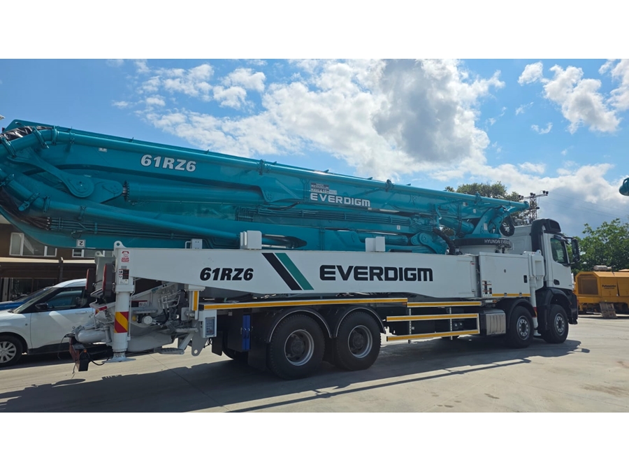 Pompe à béton mobile Everdigm M61 61 mètres