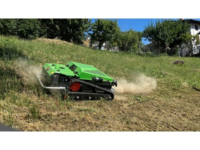 Гусеничная газонокосилка с дистанционным управлением - 3