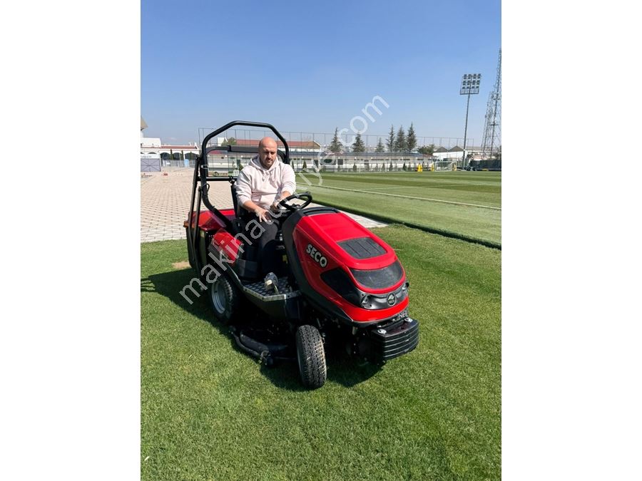 Dizel Çim Biçme Traktörü