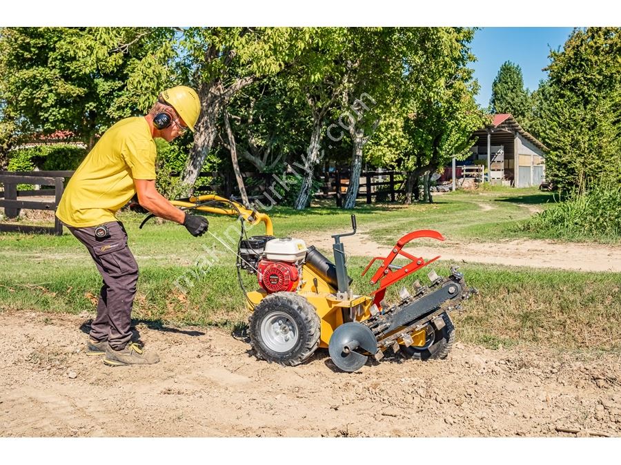 Машина для прокладки канав Kanal Açma Makinesi Trencher