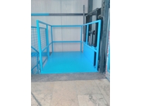 Hydraulic Freight Lift