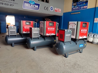 500 Litre, 10 Hp, Tank Üstü, Ful Set Vidalı Kompresör