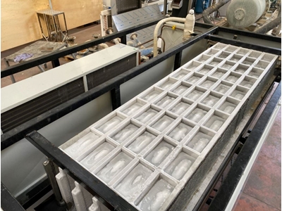 10 Ton / 24 Hours Direct Cooling Block Ice Machine - 0