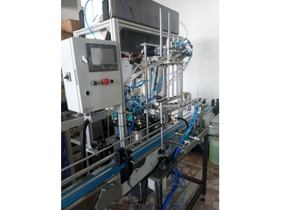 6 Düsen Vollautomatische Servo Etikettier-, Füll- und Verschließmaschine - 1