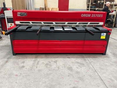 Ostaş Marka 2570X5 Mm Nc Redüktörlü Giyotin Makas - 0