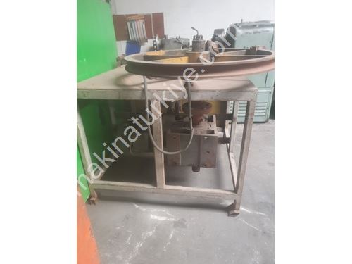 Machine à plier les pieds de balançoire