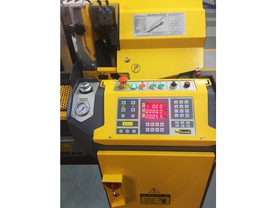 KME 280 Ekranlı Tam Otomatik Düz Kesim Şerit Testere Makinası - 3