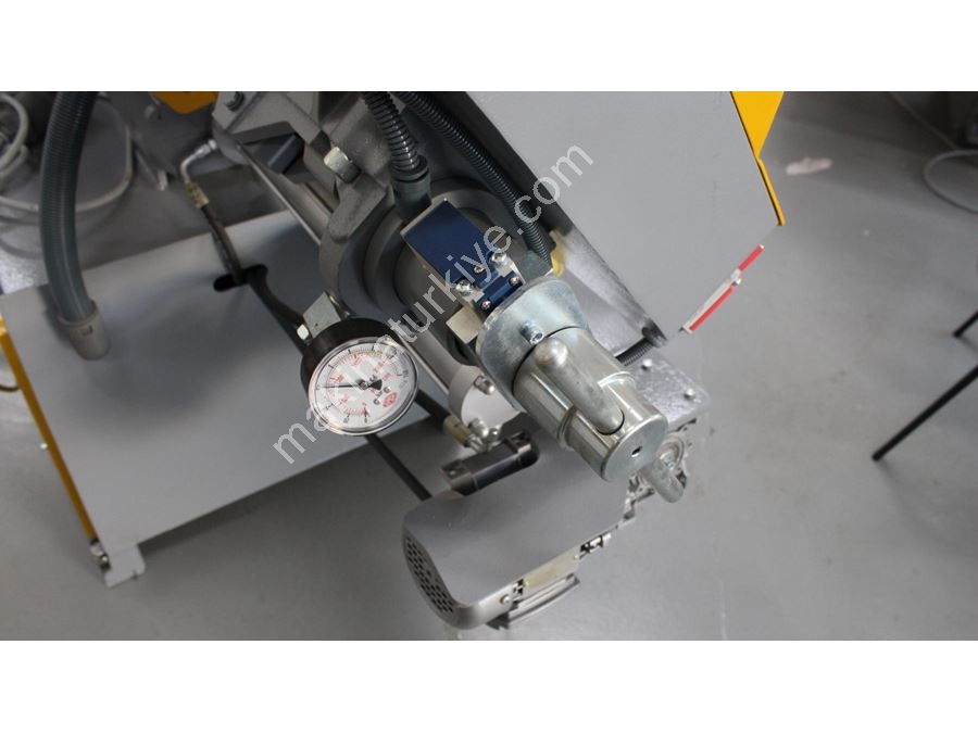KME 350 Ekranlı Tam Otomatik Düz Kesim Şerit Testere Makinası