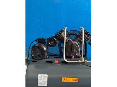 300 Litre Sarmak Marka, 8 Bar, Kompresör ( Tank-Motor Sıfır) - 1
