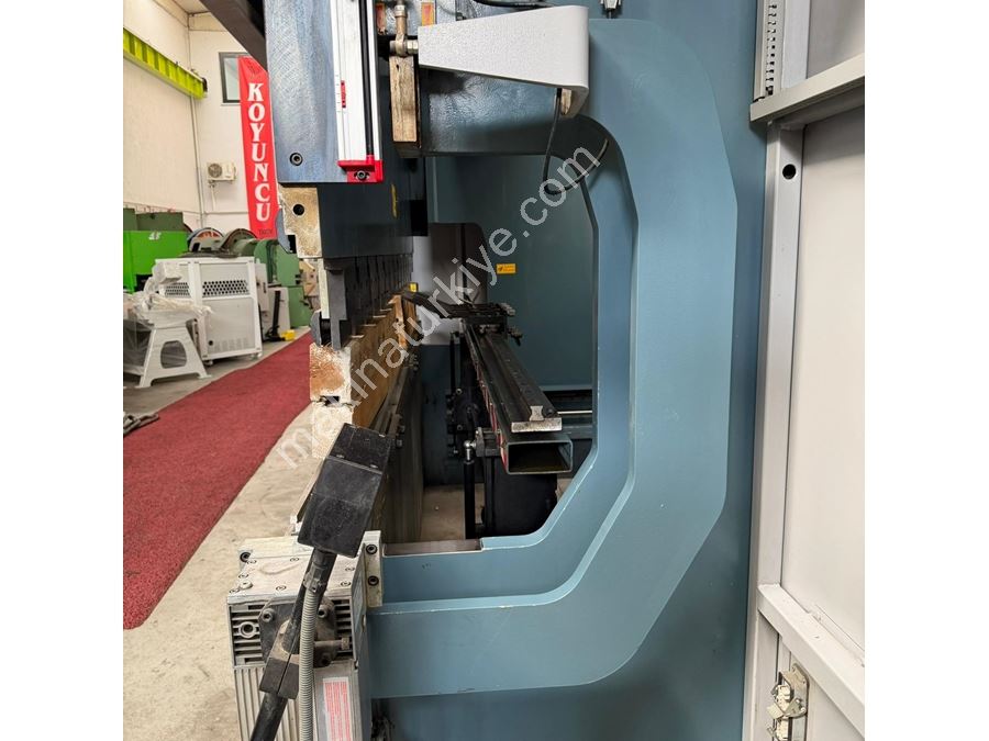 Durmazlar Brand 3 Meter 100 Ton 4 Axis CNC Hydraulic Press