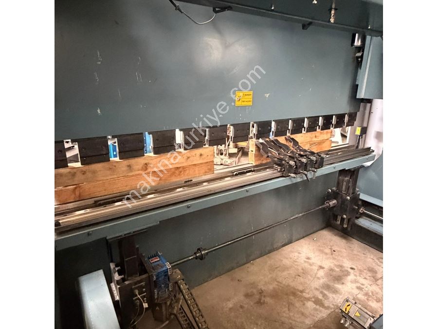 Durmazlar Brand 3 Meter 100 Ton 4 Axis CNC Hydraulic Press