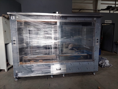 Coal Double Showcase Chicken &amp; Head Machine 24 Skewers 168/192 Capacity - 4
