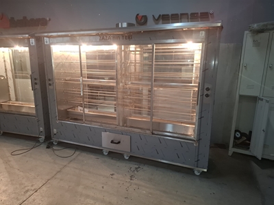 Coal Double Showcase Chicken &amp; Head Machine 24 Skewers 168/192 Capacity - 1