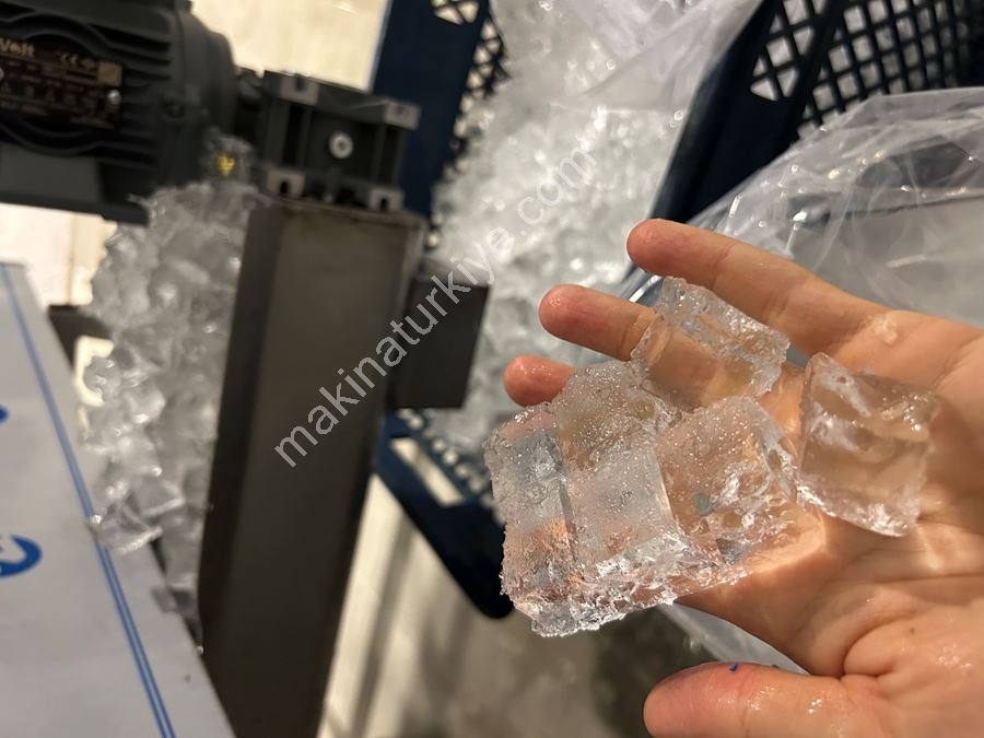 Günlük 3 Ton Kapasiteli Küp Buz Makinesi - Buz Ticareti Çok Kolay