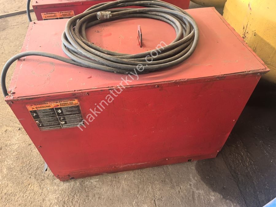Lincoln Electric Idealarc Dc-1000 Endüstriyel Dc Çok Prosesli Kaynak Makinesi