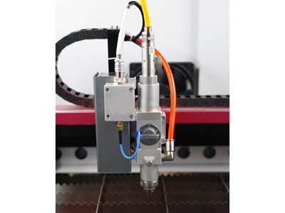 600 İle 800W Jpt Serisi Kompakt Masaüstü Fiber Lazer Kesim Ve Markalama Makinesi - 2