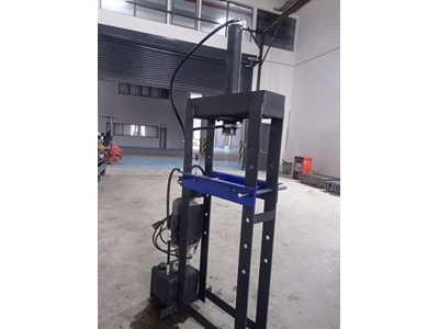 H Type Hydraulic Press - 4