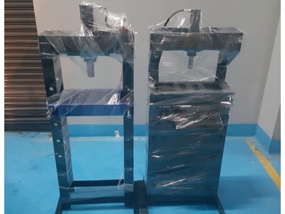 H Type Hydraulic Press - 3