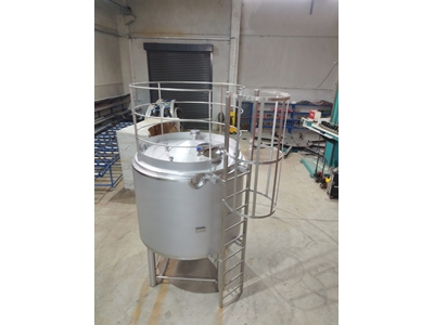 50 Ton Capacity Stainless Steel Milk Storage Tank - 10