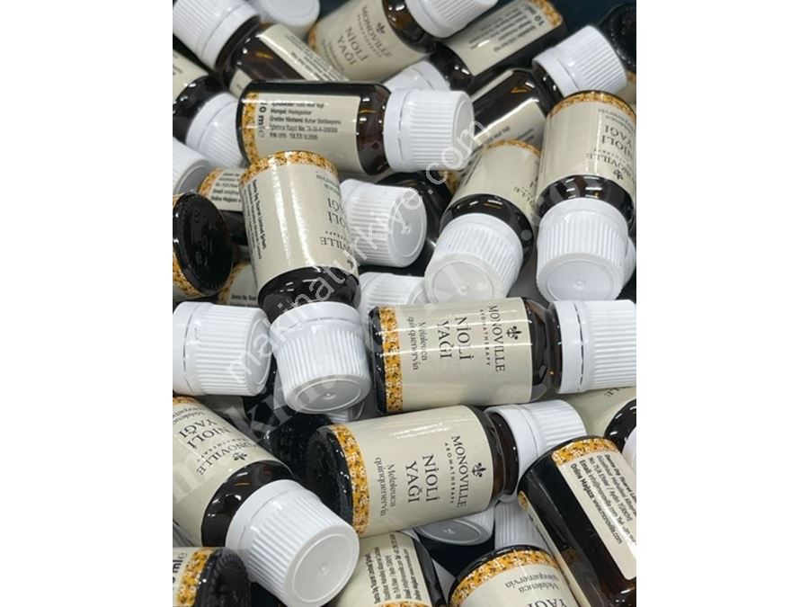 Machine de remplissage de liquide et d'étiquetage de bouteille de 30 ml