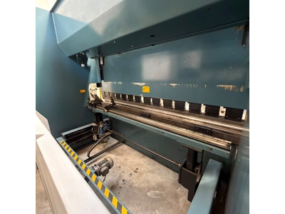 Durmazlar Marka 3 Metre 135 Ton 4 Eksen Cnc Abkant Pres - 2