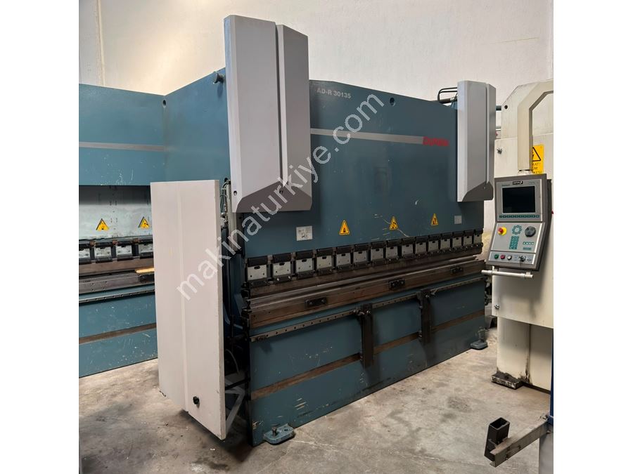 Durmazlar Marka 3 Metre 135 Ton 4 Eksen Cnc Abkant Pres