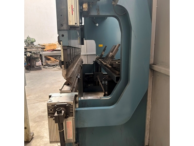 Durmazlar Marka 3 Metre 135 Ton 4 Eksen Cnc Abkant Pres - 3