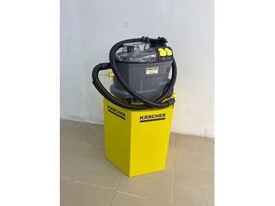 Karcher Puzzi 8/1 Professional Sofa & Carpet Cleaning Machine - 11