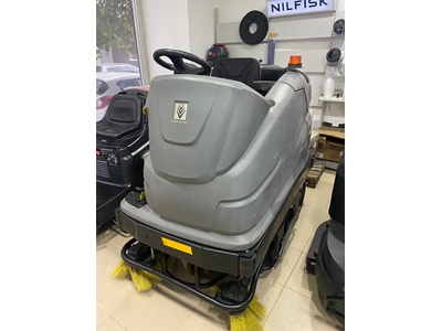 Karcher B 250 Binicili Güç, Endüstriyel Temizlikte Üst Seviye !! - 1