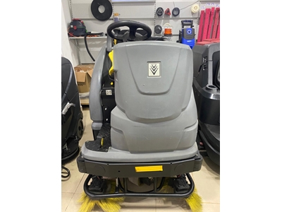 Karcher B 250 Binicili Güç, Endüstriyel Temizlikte Üst Seviye !!