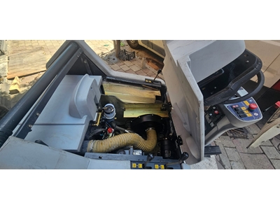 Nilfisk Sr 1300 Binicili Endüstriyel Süpürücü Makinesi - 8