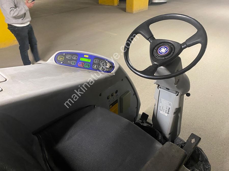 Nılfısk Br 1100 Binicili Zemin Temizleme Otomatı - 265 Litre!..