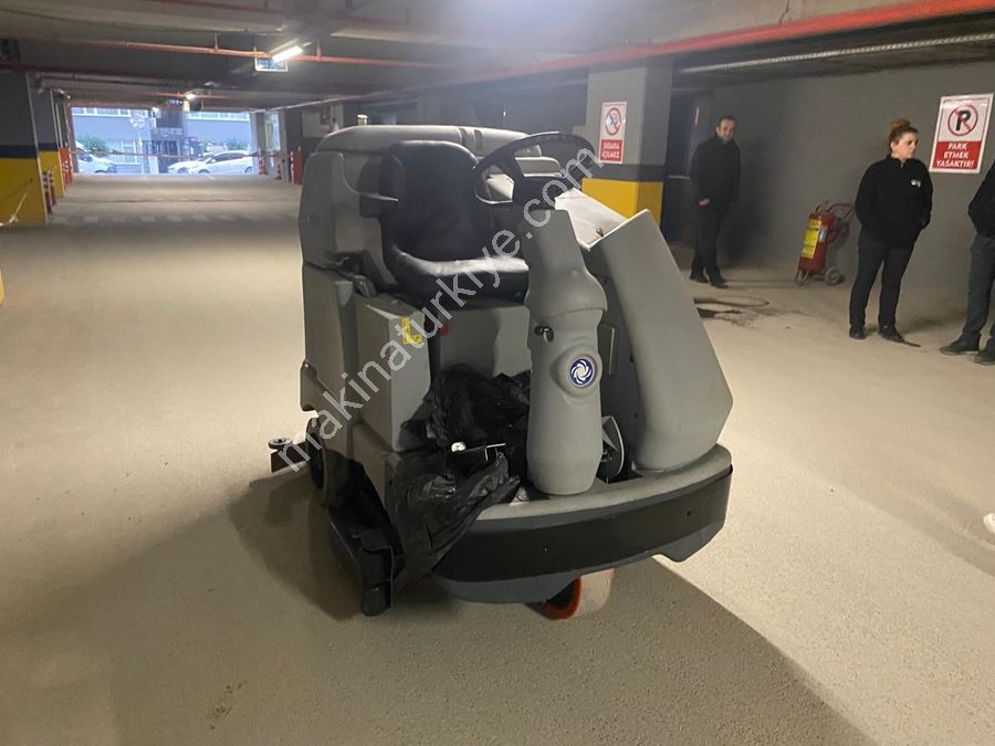 Nılfısk Br 1100 Binicili Zemin Temizleme Otomatı - 265 Litre!..