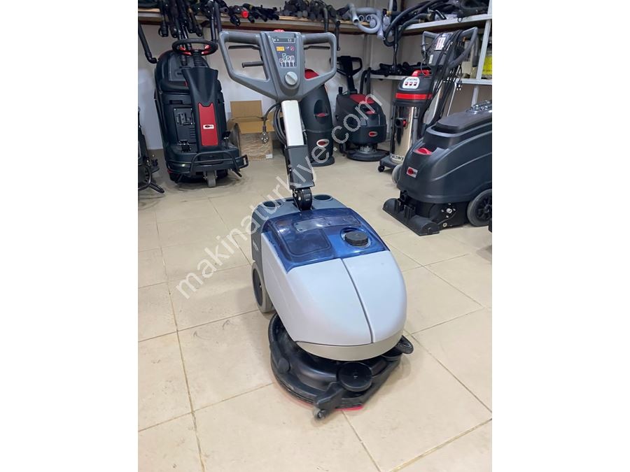 Nilfisk Sc 351 Akülü Zemin Yıkama Ve Kurutma Makinesi