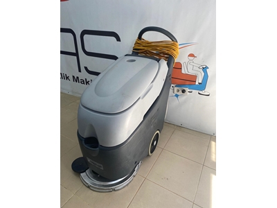 Nilfisk Sc 450 E / 40 Litre Elektrikli Zemin Temizlik Otomatı