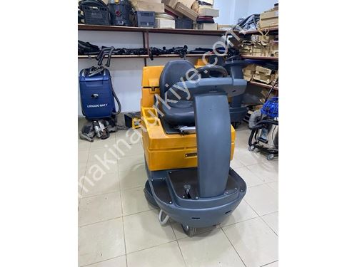 Taski Swıngo 4000 - Zemin Temizleme Otomatı 200 Litre!!