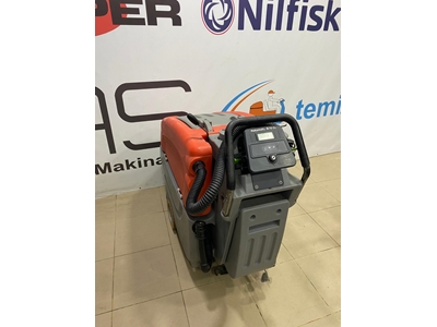 Has Makine'den - Hako B 70 Geniş Hacimli Endüstriyel Zemin Otomatı - 11