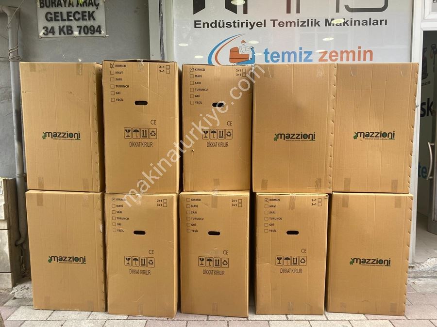 Mazzıonı - 3 Motorlu Endüstriyel Tip Islak&Kuru Vakum Makinesi