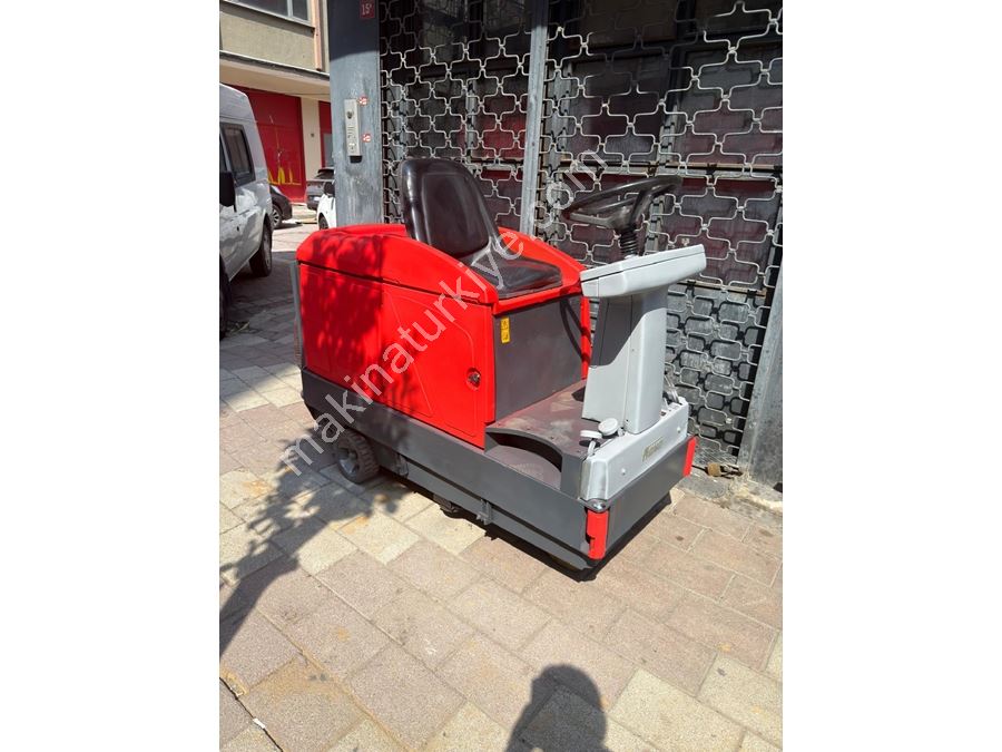 Hako B 910 Binicili Endüstriyel Zemin Otomatı