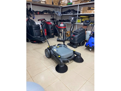 Karcher Km 70/20 Manuel Yer Süpürme Makinesi - 42 Litre