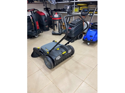 Karcher Km 70/20 Manuel Yer Süpürme Makinesi - 42 Litre - 12