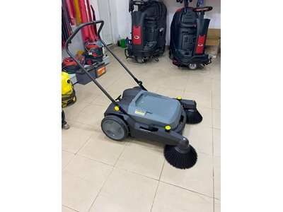 Karcher Km 70/20 Manuel Yer Süpürme Makinesi - 42 Litre - 19