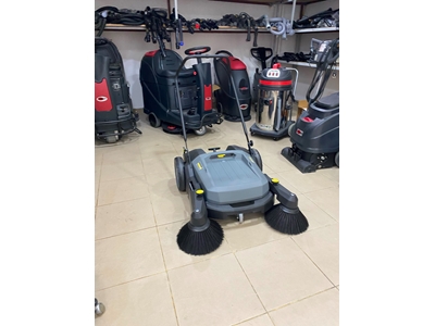 Karcher Km 70/20 Manuel Yer Süpürme Makinesi - 42 Litre - 2