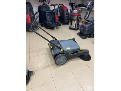 Karcher Km 70/20 Manuel Yer Süpürme Makinesi - 42 Litre - 20