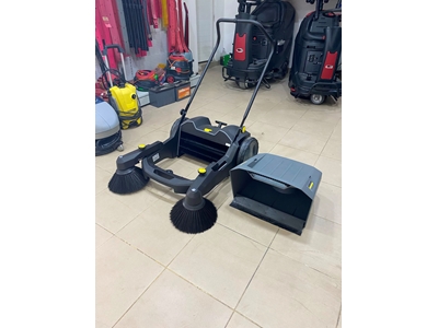 Karcher Km 70/20 Manuel Yer Süpürme Makinesi - 42 Litre - 22