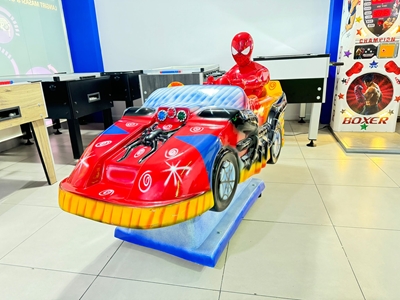 Örümcek Adam - Çocuk Oyun Makinesi - 1